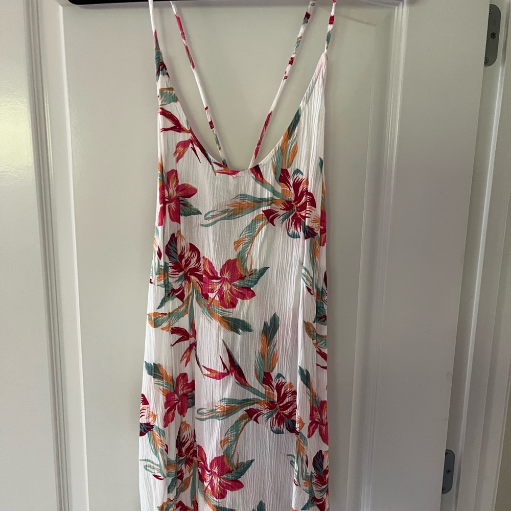 Roxy Swim Coverup - White and Red floral